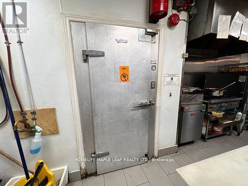 5 - 168 Kennedy Road S, Brampton, ON