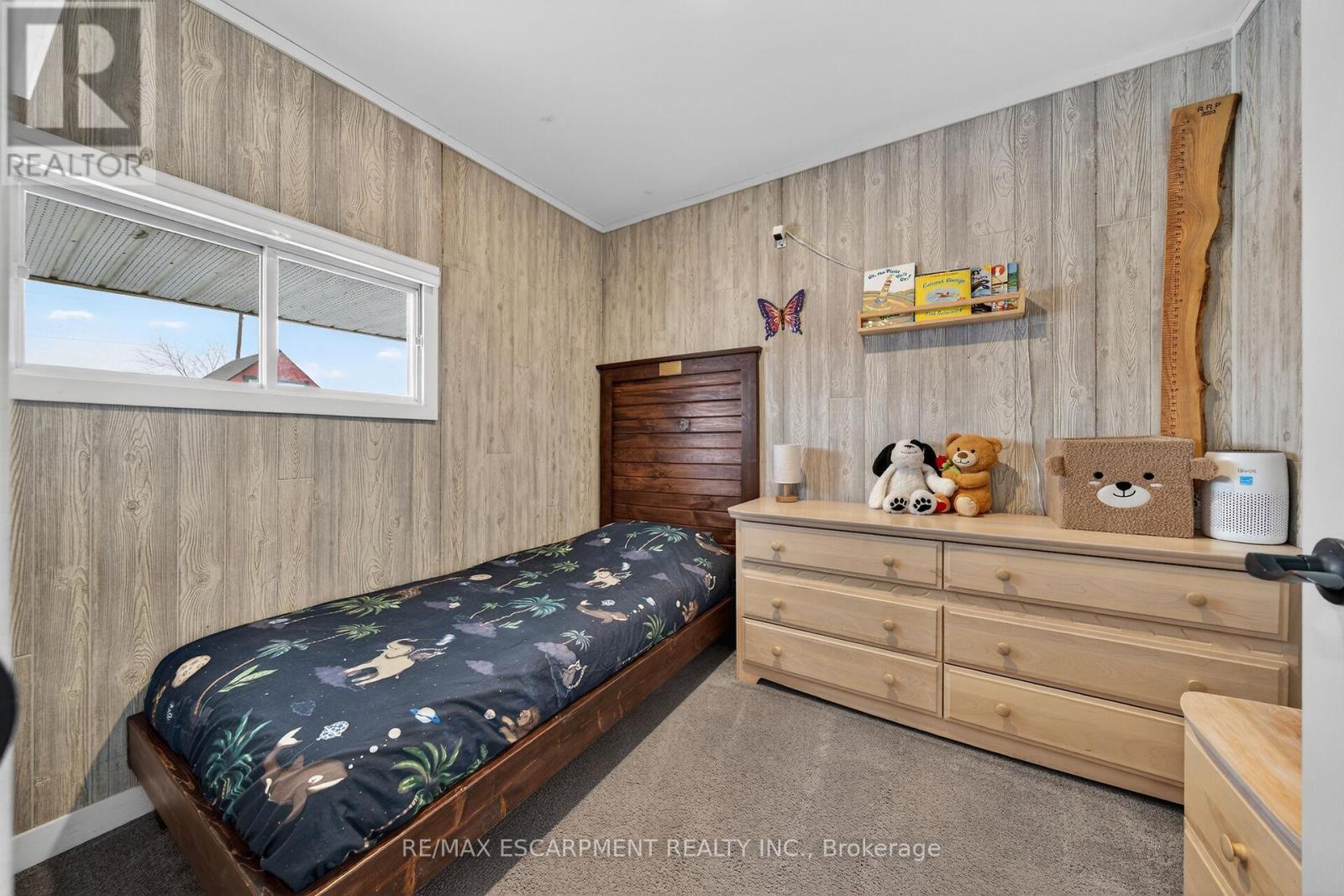 1457 Lakeshore Road, Haldimand, ON - Indoor Photo Showing Bedroom