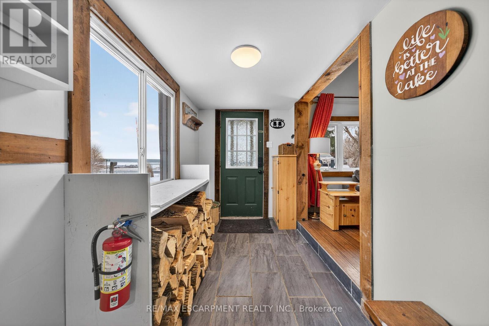 1457 Lakeshore Road, Haldimand, ON - Indoor Photo Showing Other Room