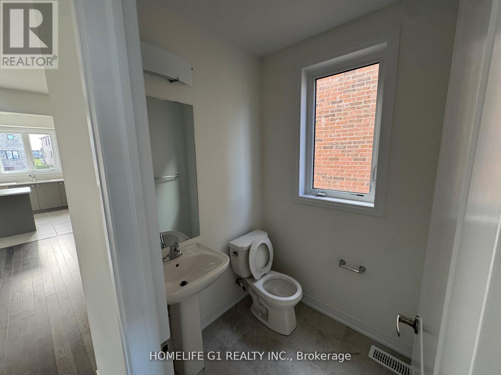 275 Velvet Way, Thorold, ON - Indoor Photo Showing Bathroom