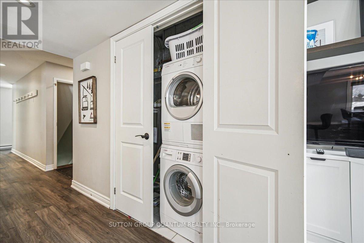 218 - 120 Fairway Court, Blue Mountains, ON - Indoor Photo Showing Laundry Room