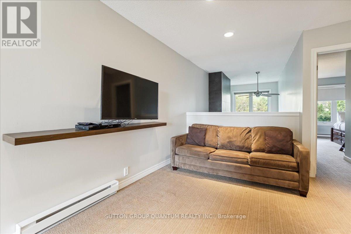 218 - 120 Fairway Court, Blue Mountains, ON - Indoor