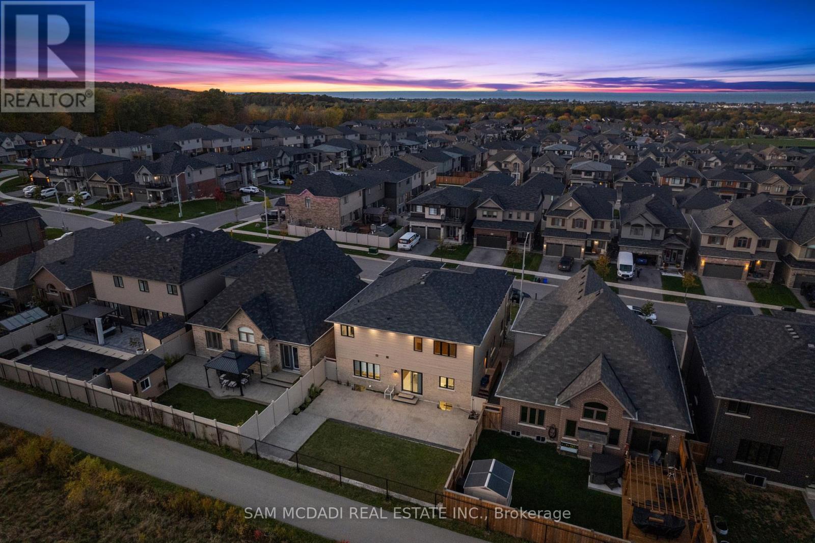 Lower - 4008 Highland Park Drive, Lincoln, ON - Outdoor With View
