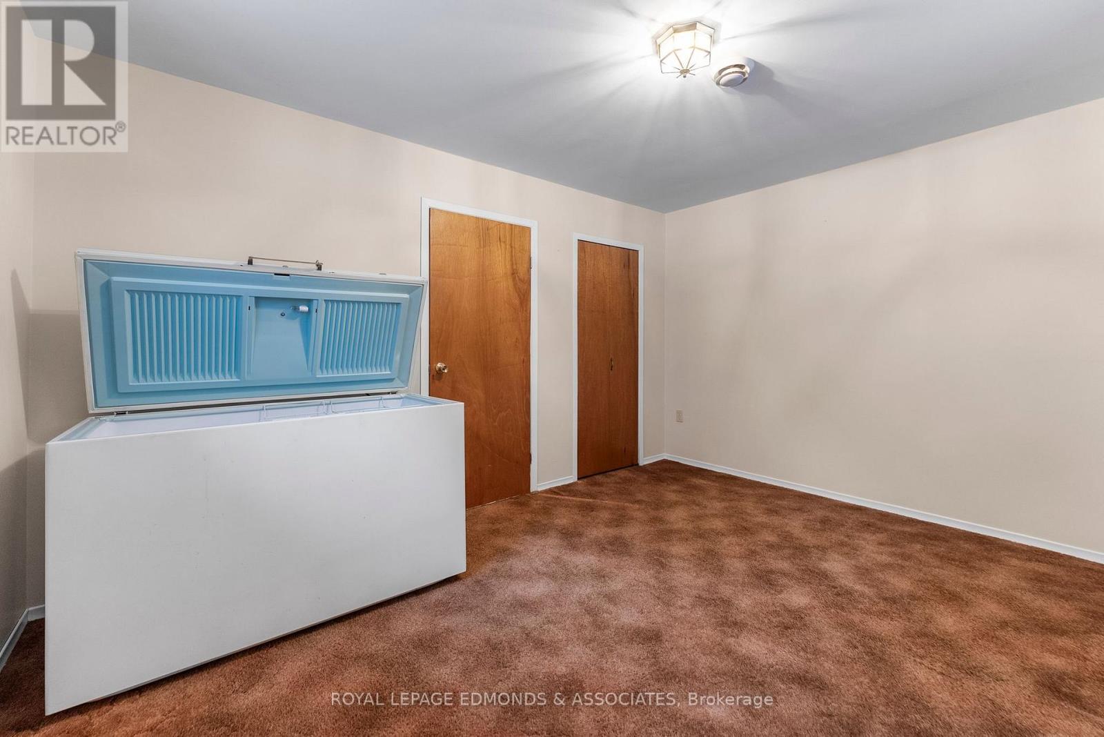 1137 Locksley Road, Laurentian Valley, ON - Indoor Photo Showing Other Room
