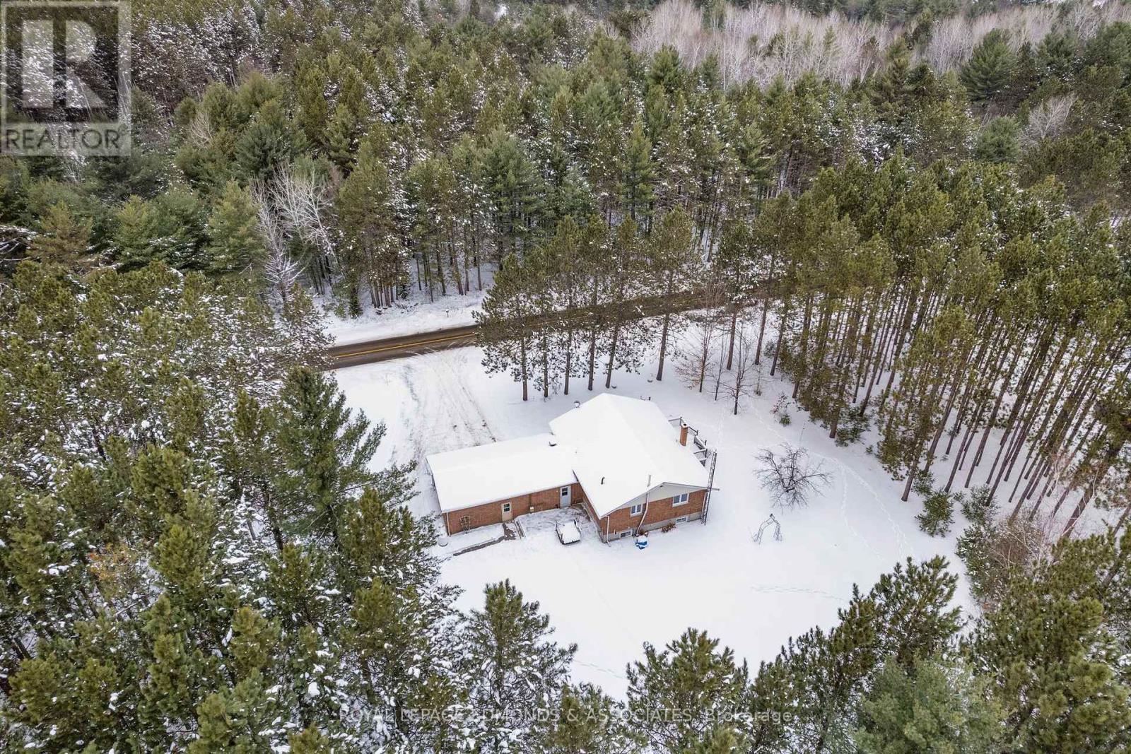 1137 Locksley Road, Laurentian Valley, ON - Outdoor