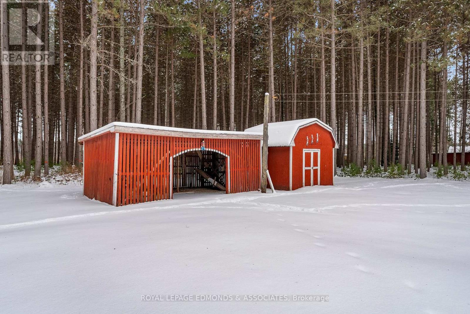 1137 Locksley Road, Laurentian Valley, ON - Outdoor