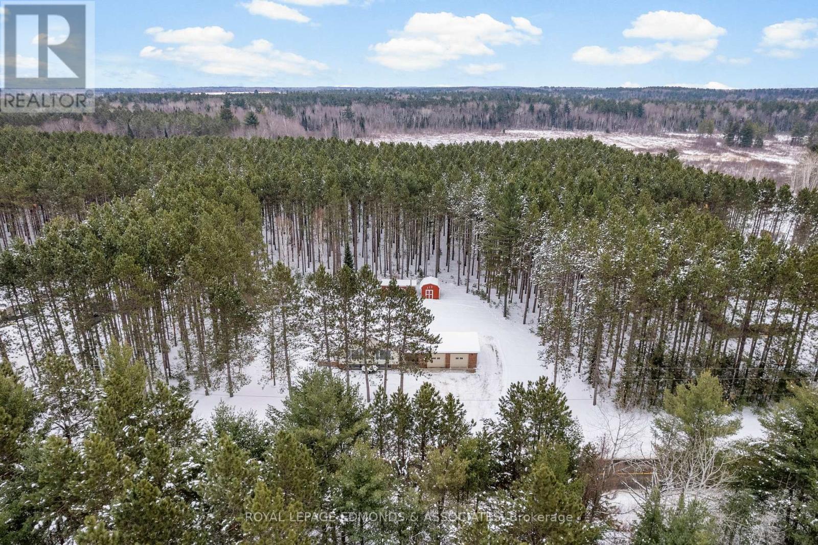 1137 Locksley Road, Laurentian Valley, ON - Outdoor With View