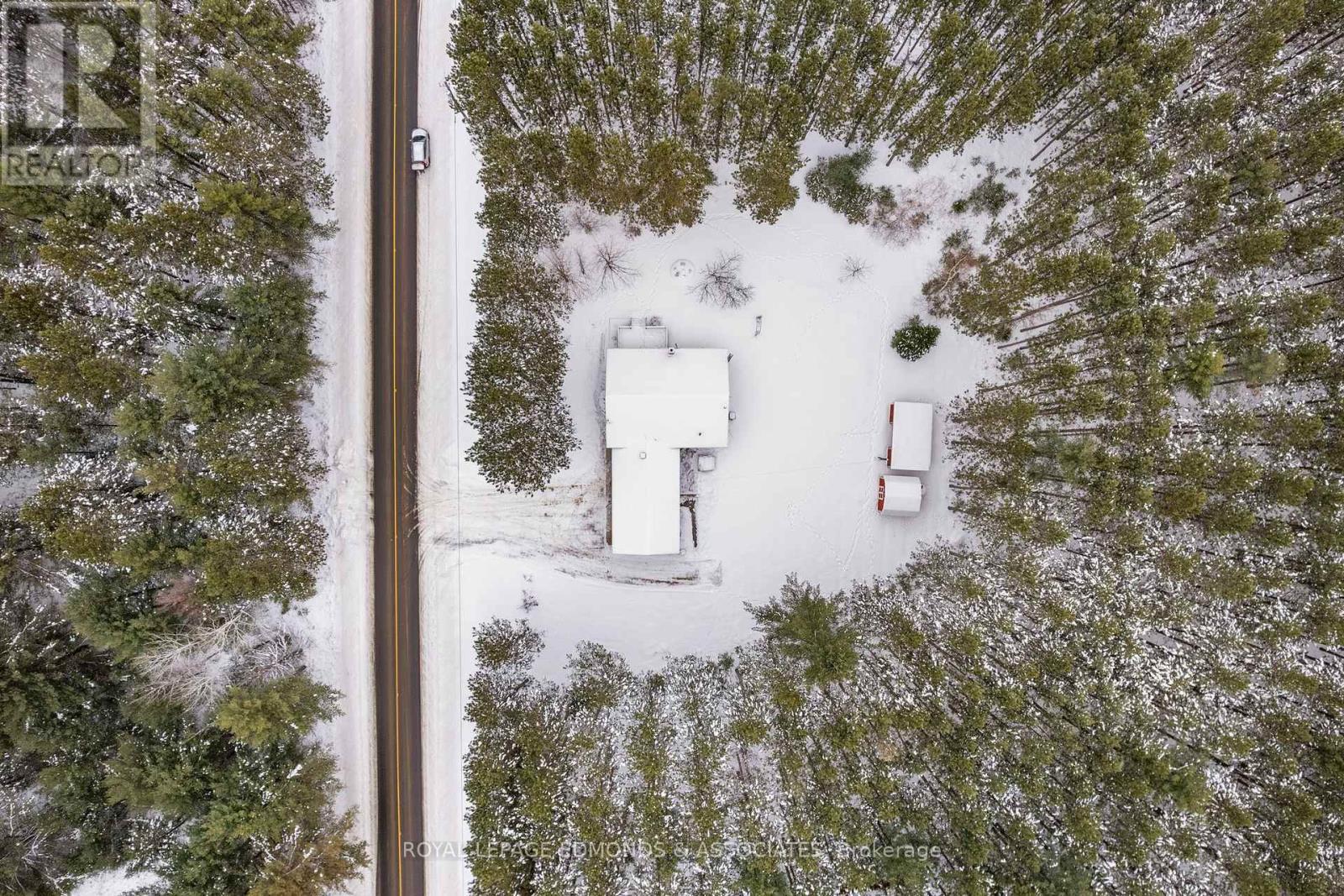 1137 Locksley Road, Laurentian Valley, ON - Outdoor