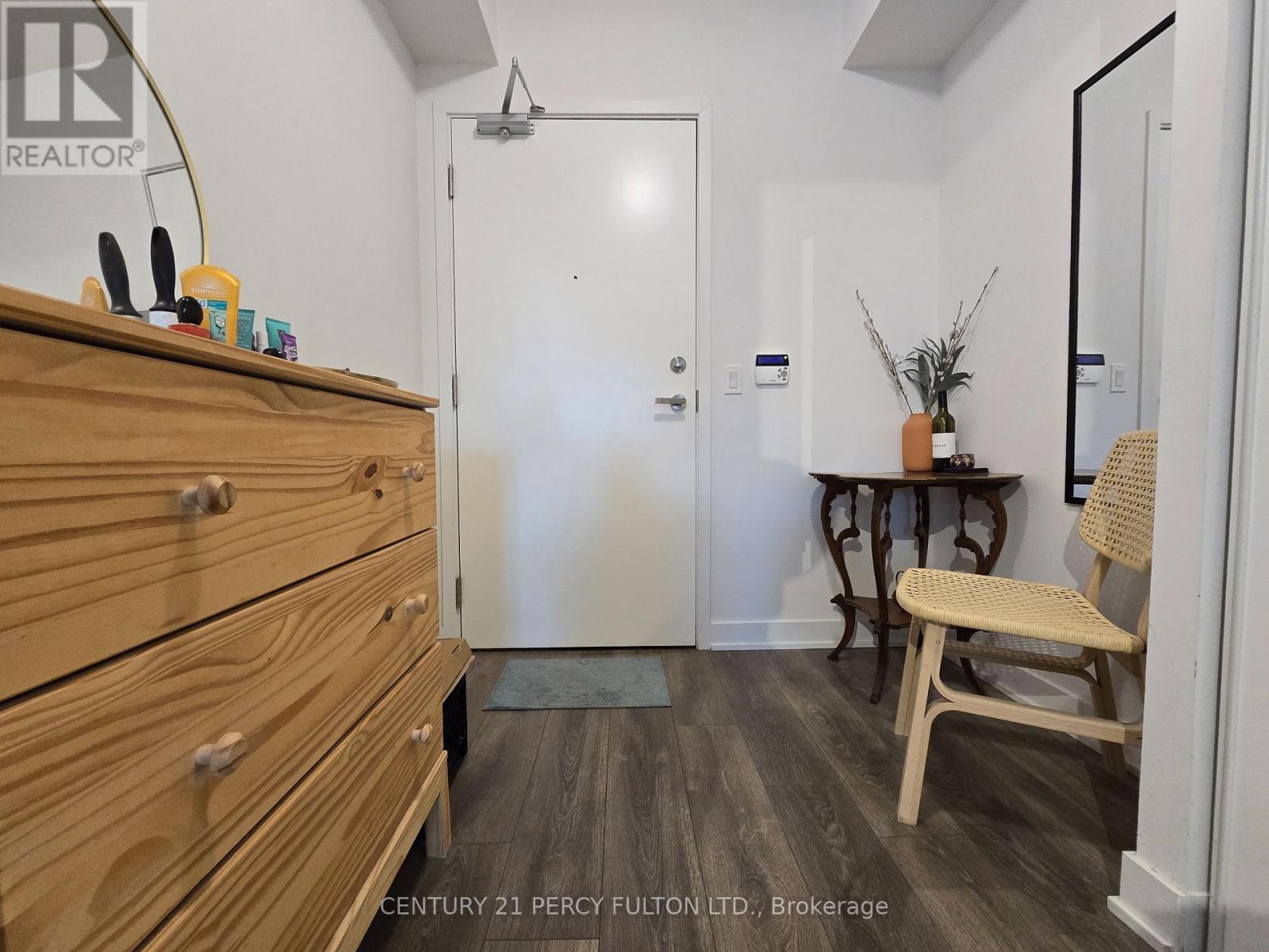 1706 - 195 Redpath Avenue, Toronto, ON - Indoor Photo Showing Other Room