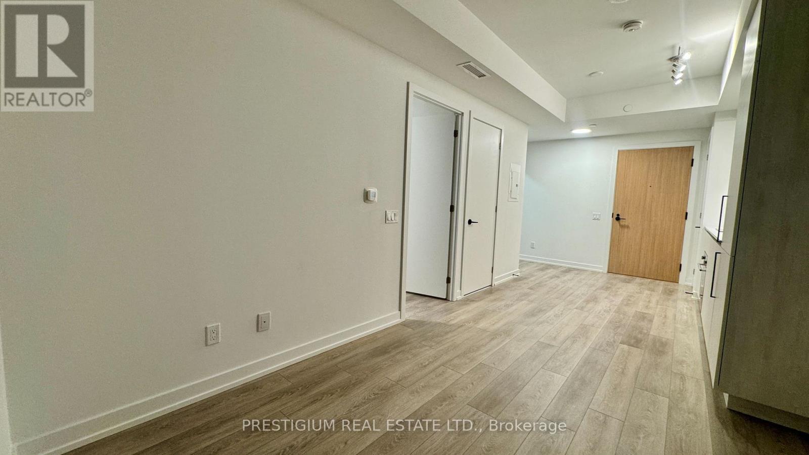 819 - 35 Parliament Street, Toronto, ON - Indoor Photo Showing Other Room