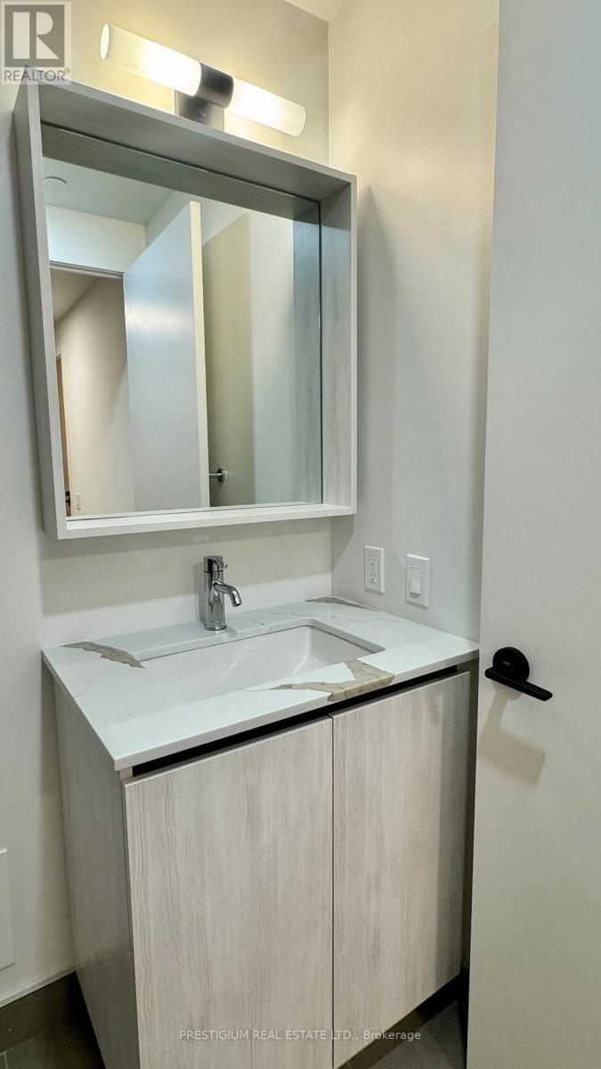 819 - 35 Parliament Street, Toronto, ON - Indoor Photo Showing Bathroom