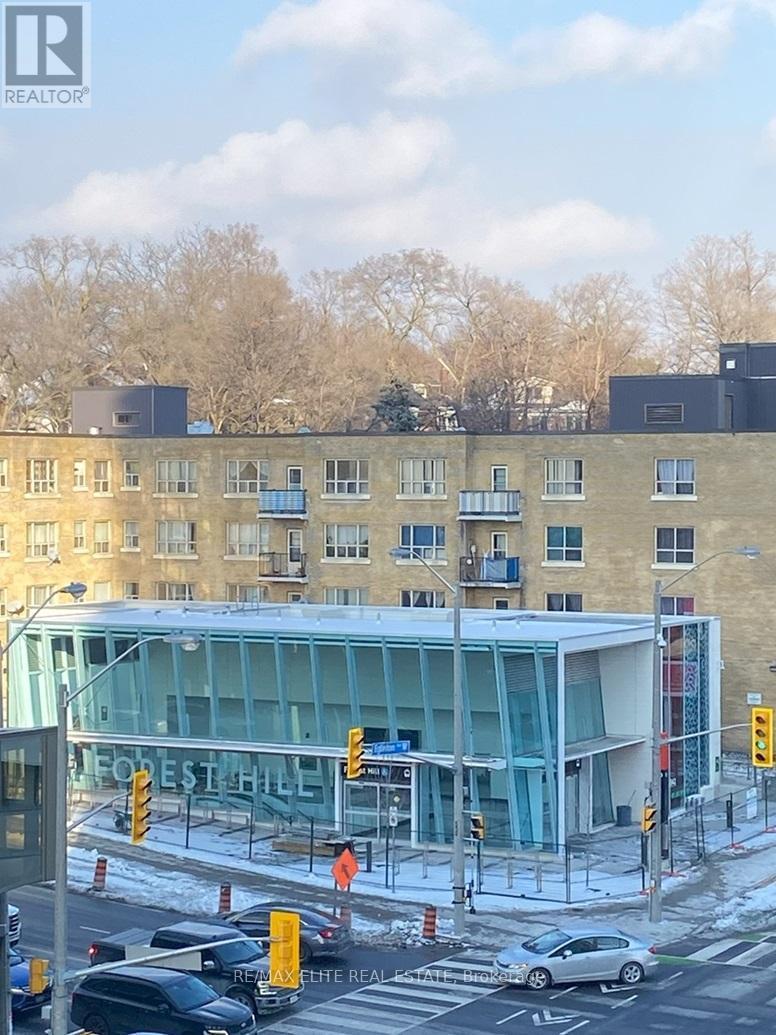 622 - 2020 Bathurst Street, Toronto, ON - Outdoor