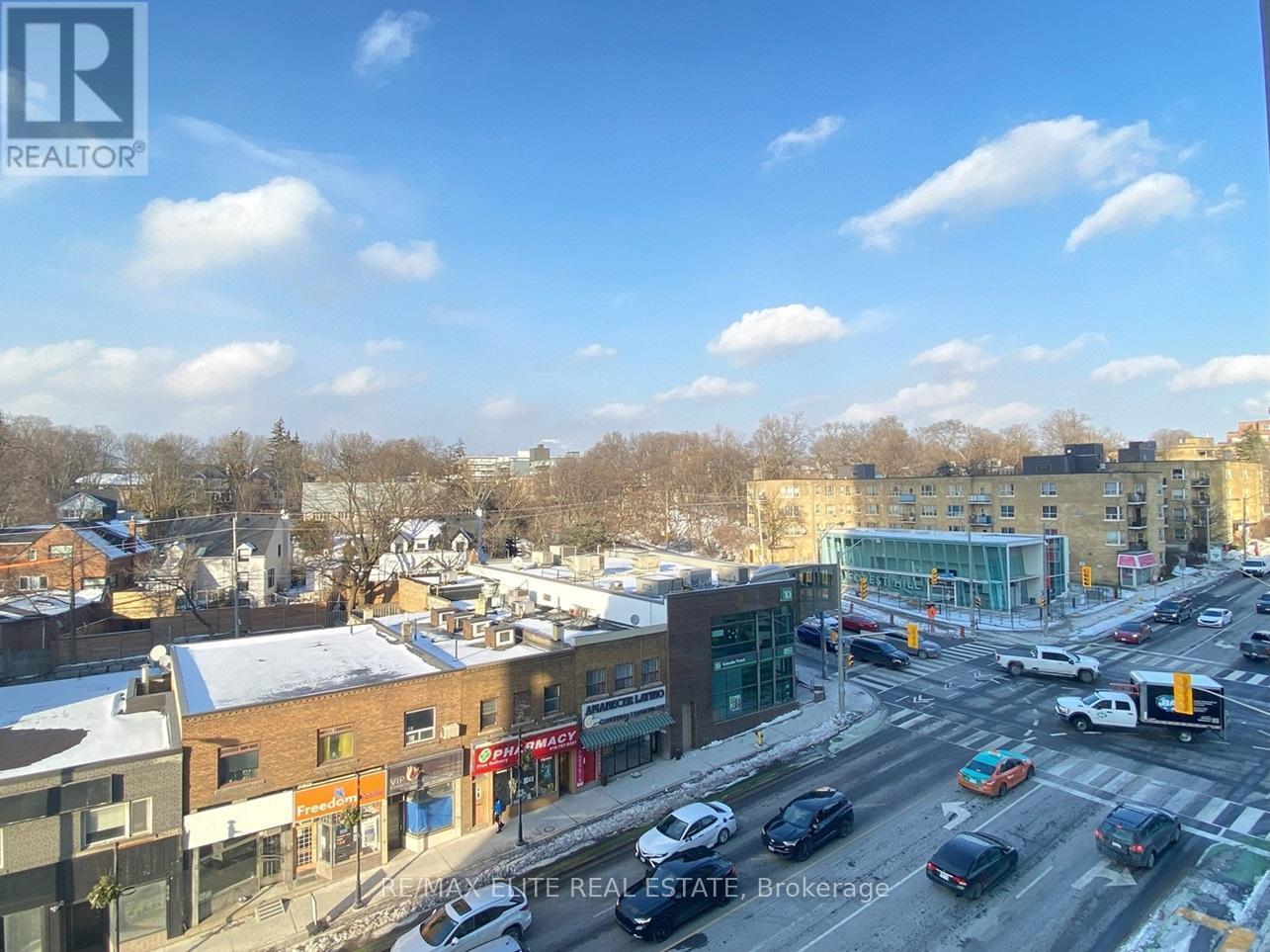 622 - 2020 Bathurst Street, Toronto, ON - Outdoor With View