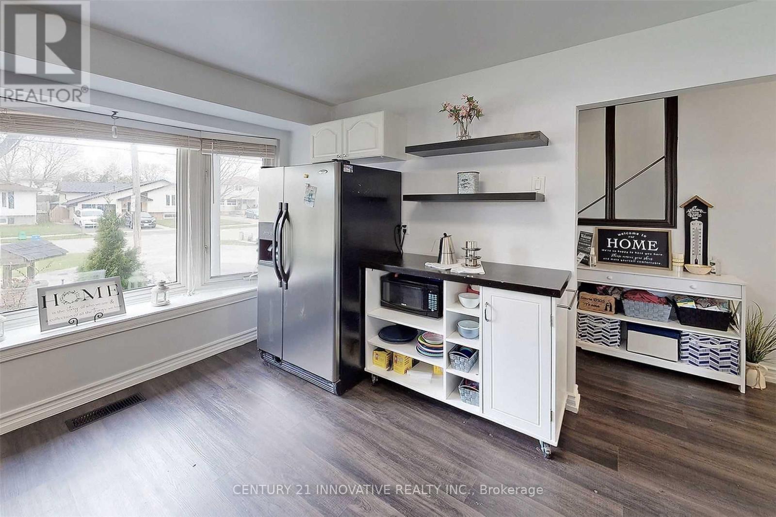 77 Glovers Road, Oshawa, ON - Indoor