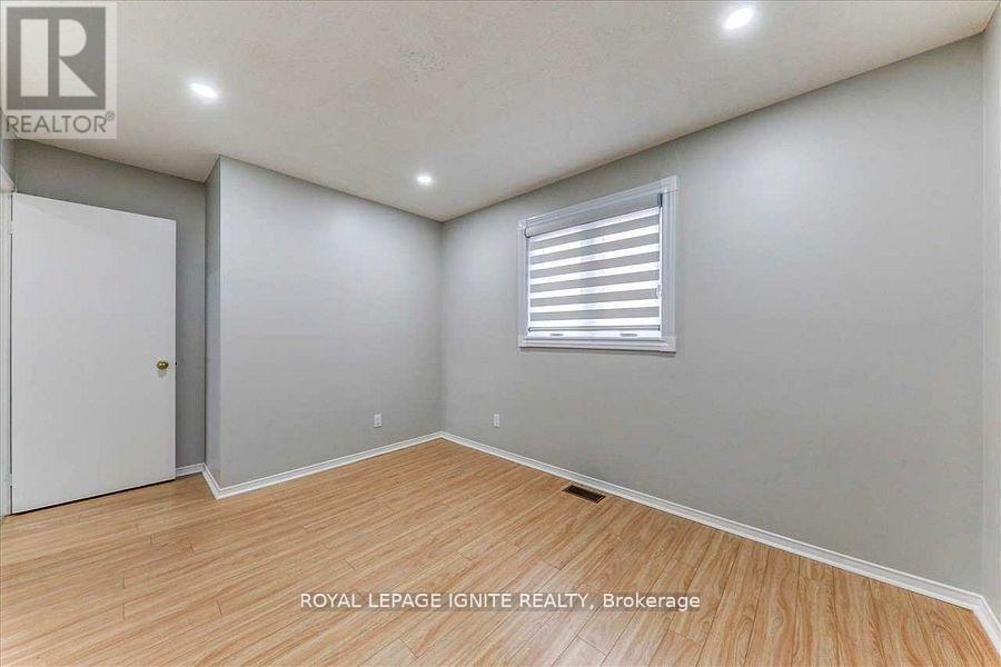 160 Twyn Rivers Drive, Pickering, ON - Indoor Photo Showing Other Room