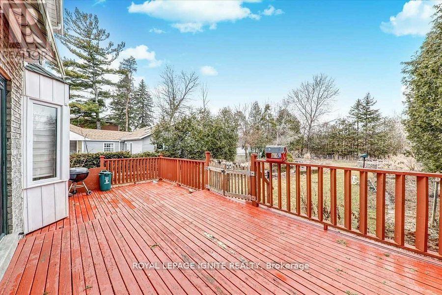 160 Twyn Rivers Drive, Pickering, ON - Outdoor