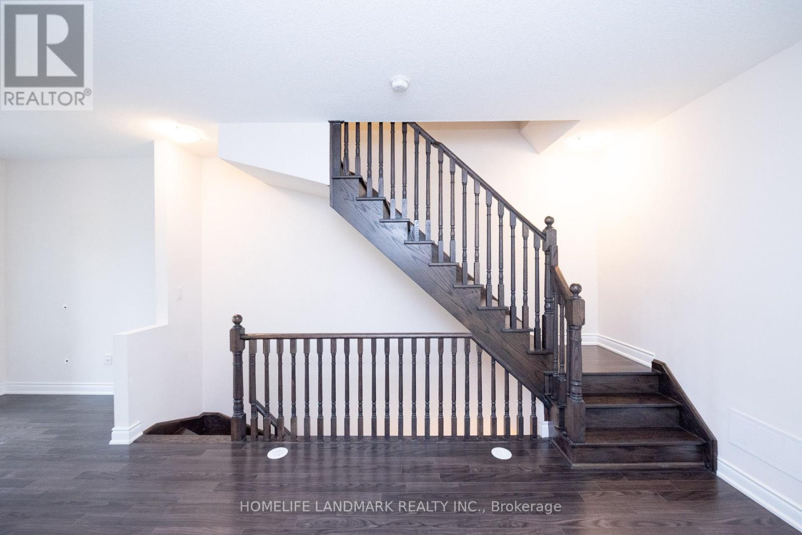 319 South Park Road, Markham, ON - Indoor Photo Showing Other Room