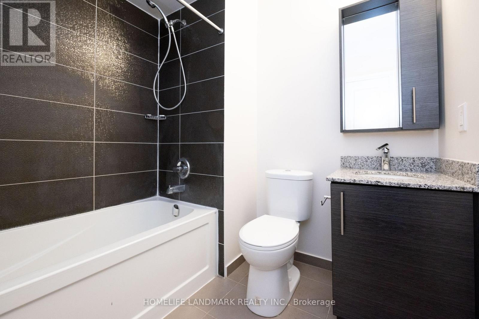 319 South Park Road, Markham, ON - Indoor Photo Showing Bathroom