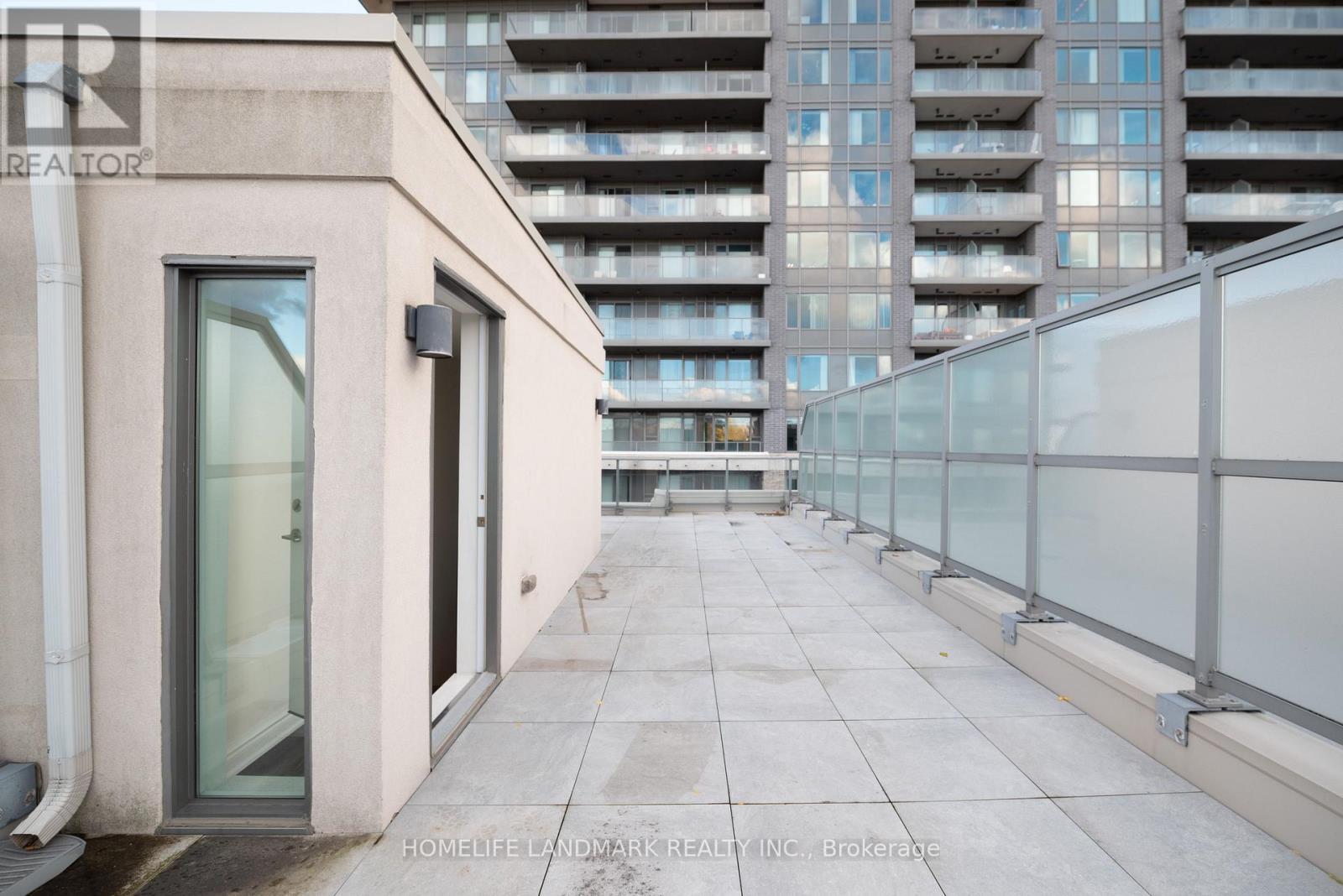 319 South Park Road, Markham, ON - Outdoor