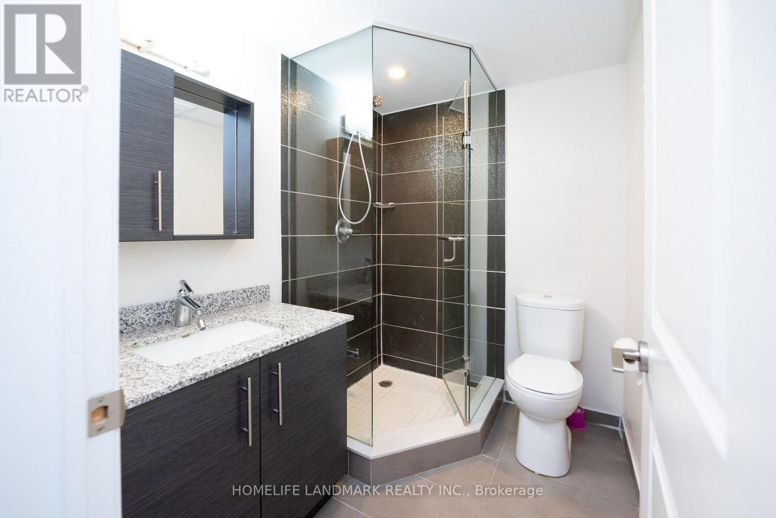 319 South Park Road, Markham, ON - Indoor Photo Showing Bathroom