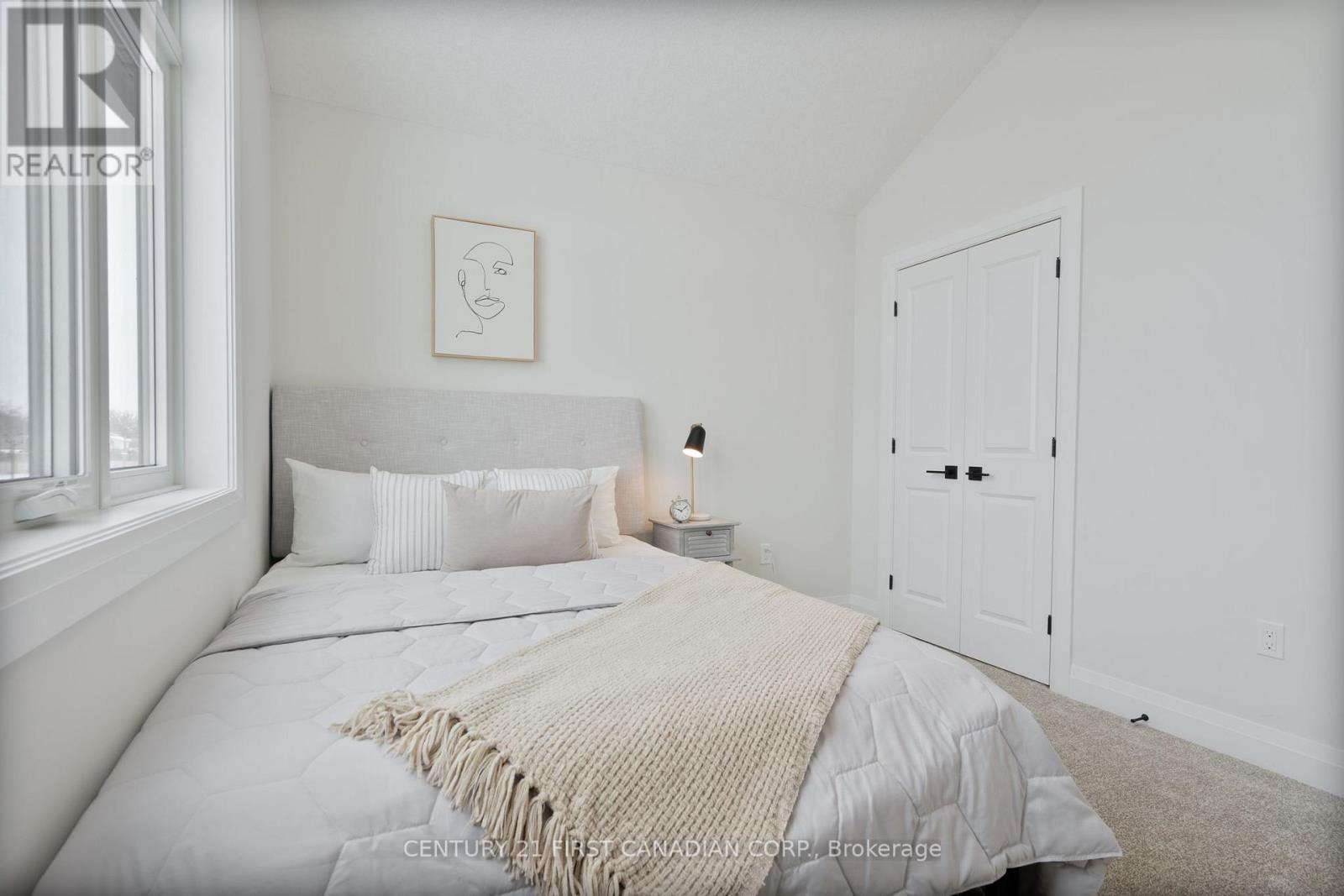 64 Postma Crescent, North Middlesex (Ailsa Craig), ON - Indoor Photo Showing Bedroom