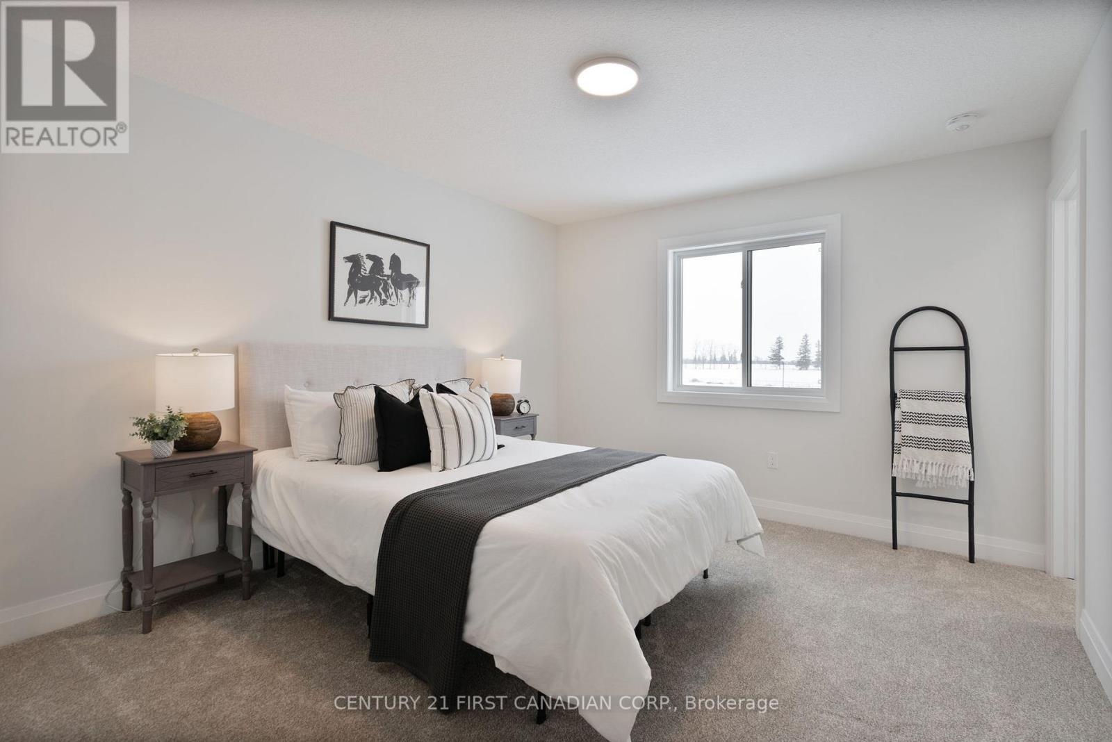 64 Postma Crescent, North Middlesex (Ailsa Craig), ON - Indoor Photo Showing Bedroom