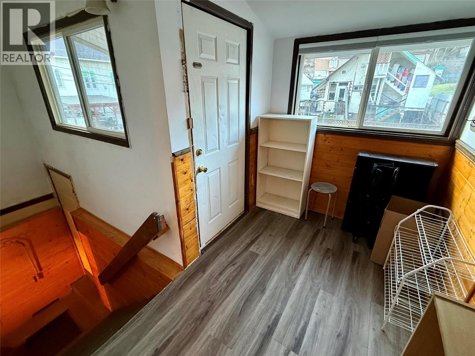 273 Railway Lane, Trail, BC - Indoor