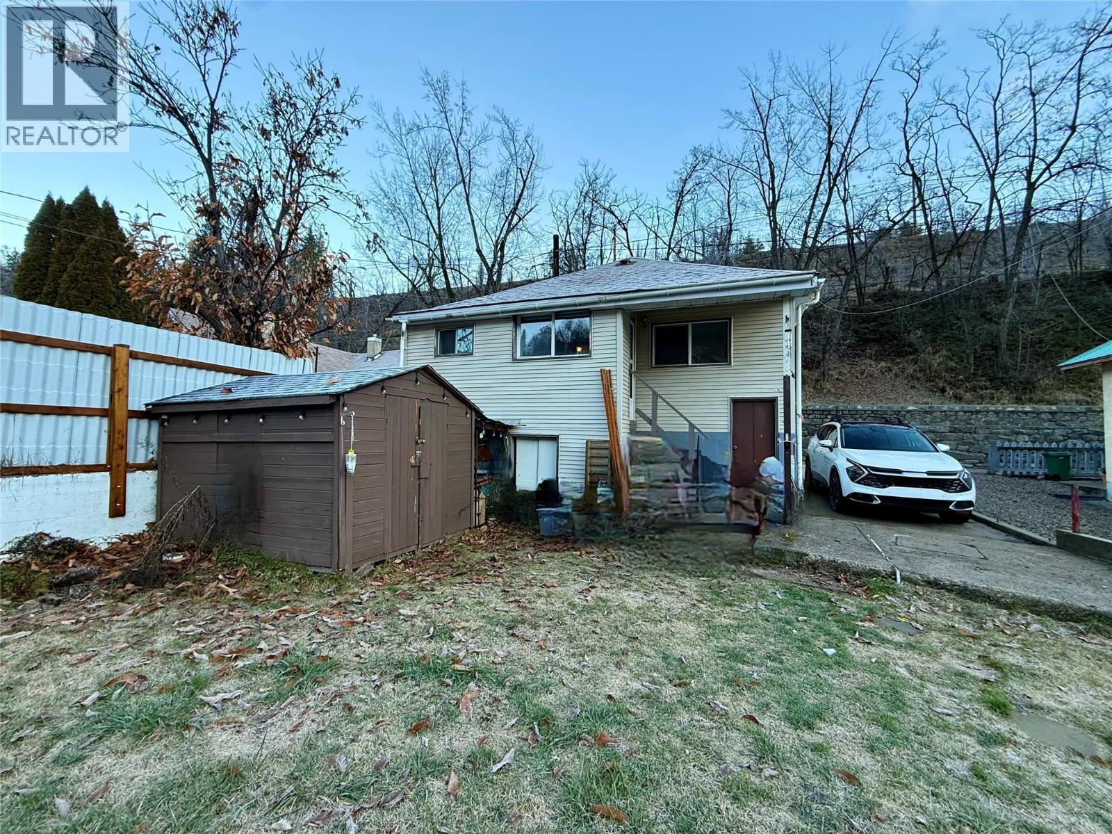 273 Railway Lane, Trail, BC - Outdoor