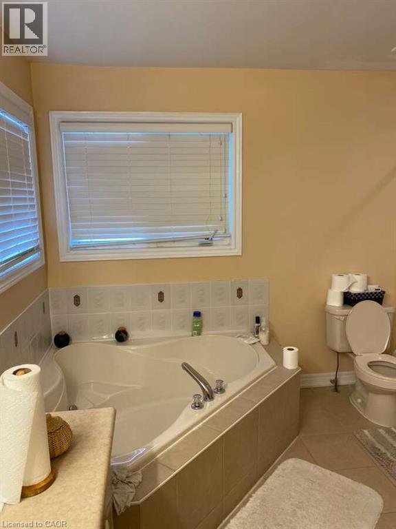4834 Huron Heights Drive, Mississauga, ON - Indoor Photo Showing Bathroom