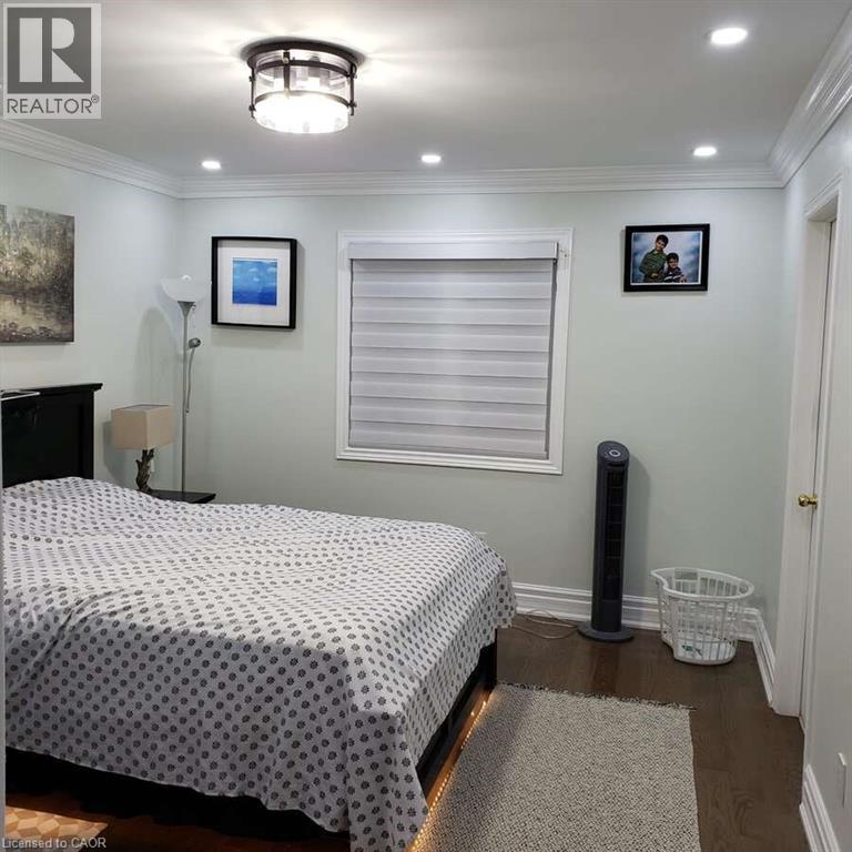 4834 Huron Heights Drive, Mississauga, ON - Indoor Photo Showing Bedroom