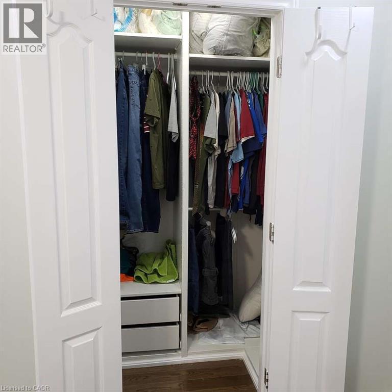 4834 Huron Heights Drive, Mississauga, ON - Indoor