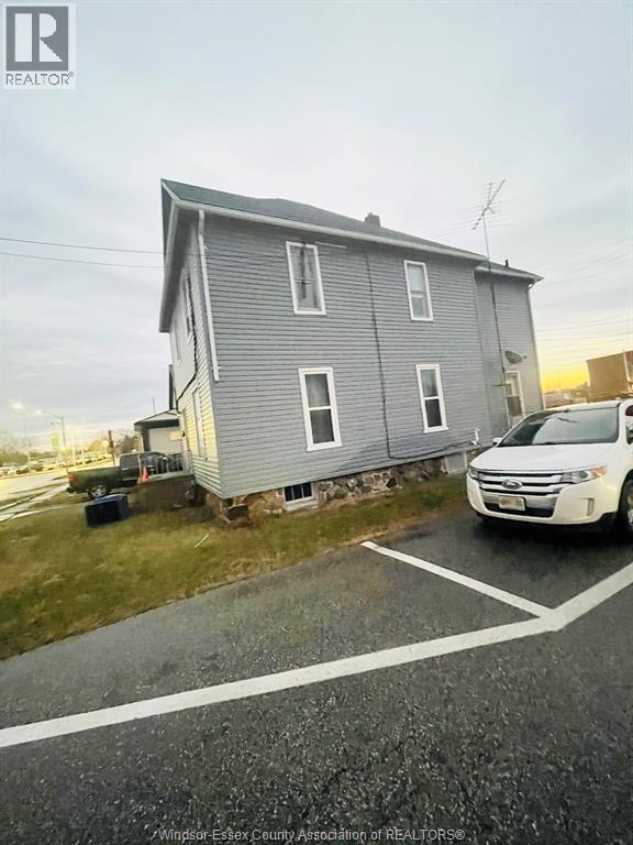 4 Hazelton Street, Leamington, ON - Outdoor