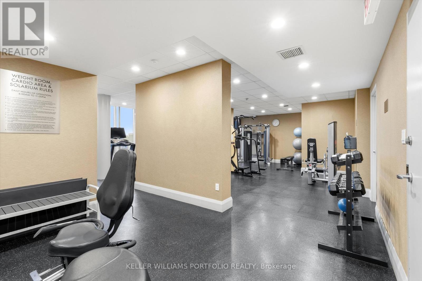 205 - 801 Bay Street, Toronto, ON - Indoor Photo Showing Gym Room