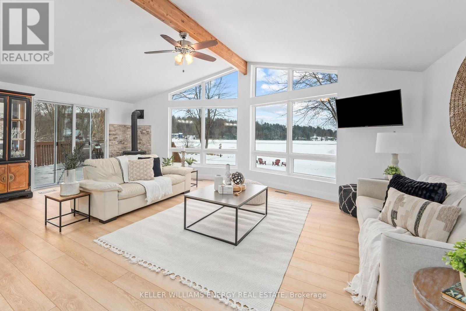 269 Hillside Drive, Trent Hills, ON - Indoor Photo Showing Living Room
