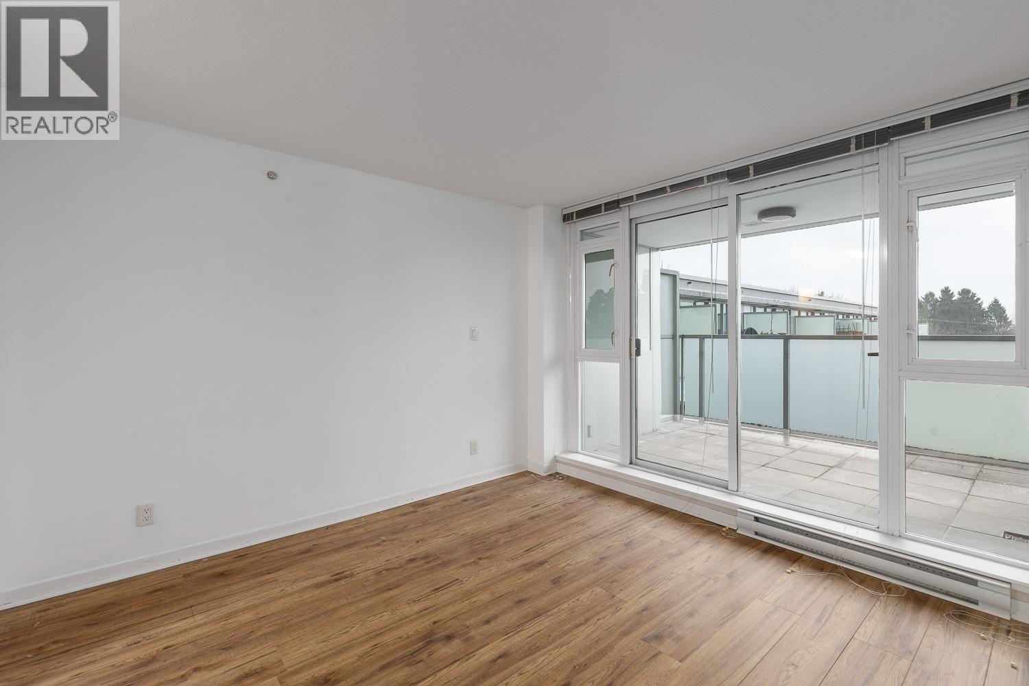 408 2770 Sophia Street, Vancouver, BC - Indoor Photo Showing Other Room