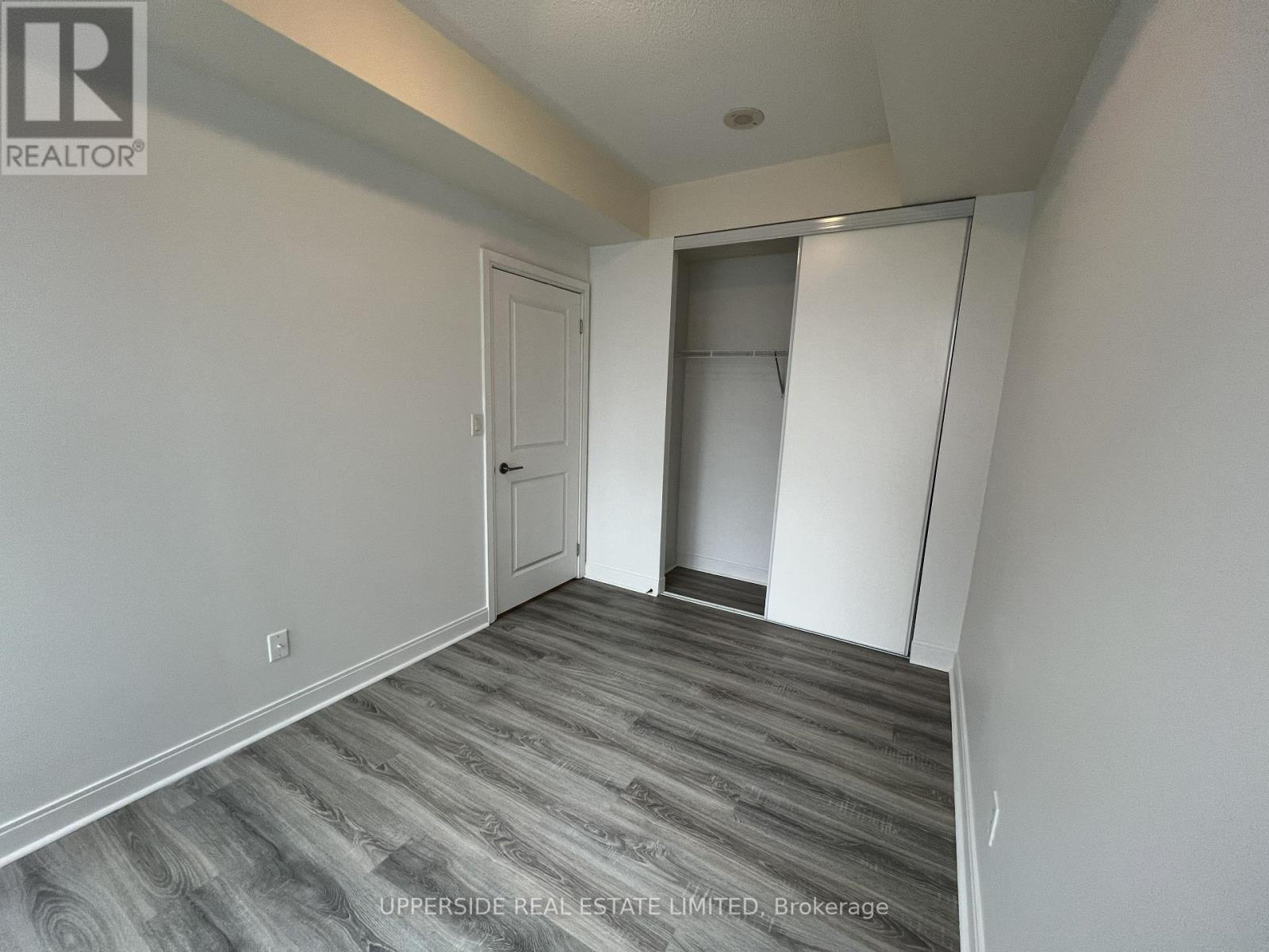 502 - 18 Yorkville Avenue, Toronto, ON - Indoor Photo Showing Other Room