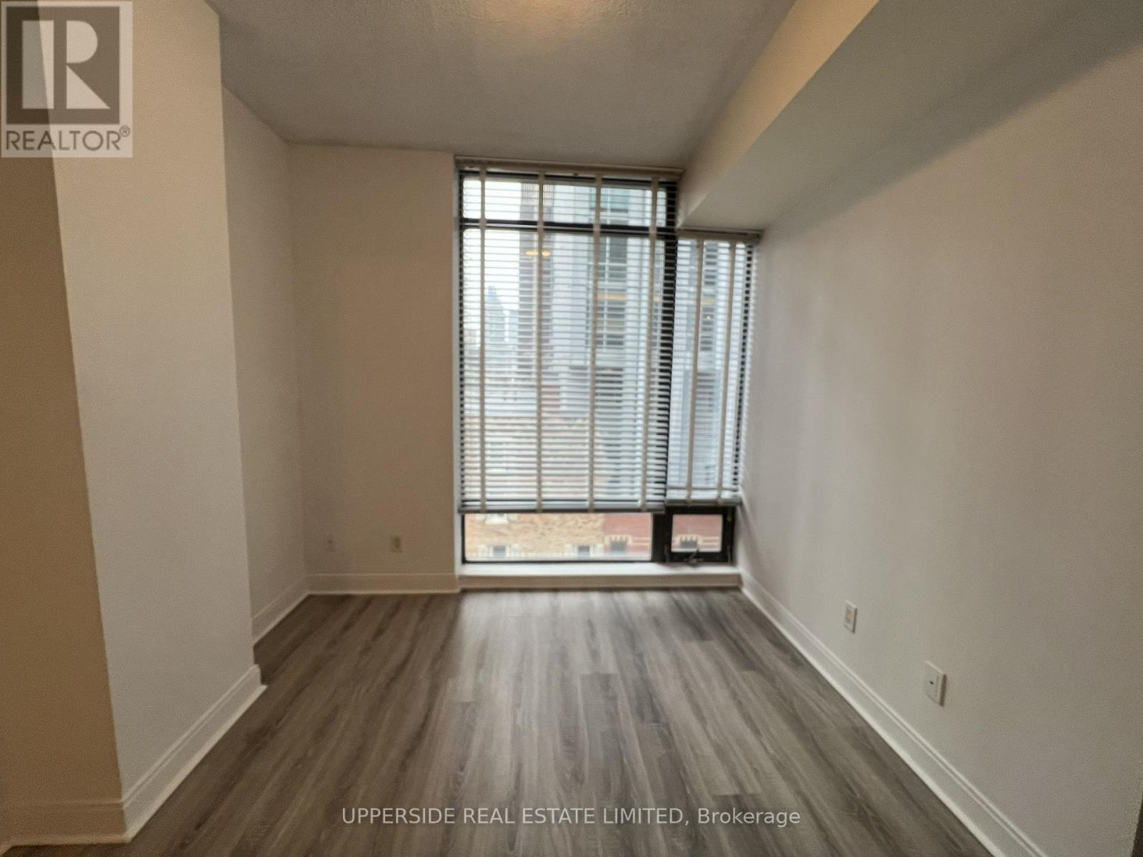 502 - 18 Yorkville Avenue, Toronto, ON - Indoor Photo Showing Other Room