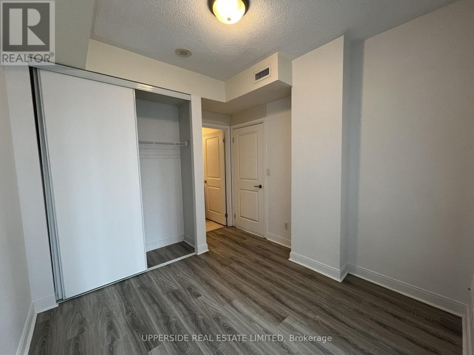 502 - 18 Yorkville Avenue, Toronto, ON - Indoor Photo Showing Other Room