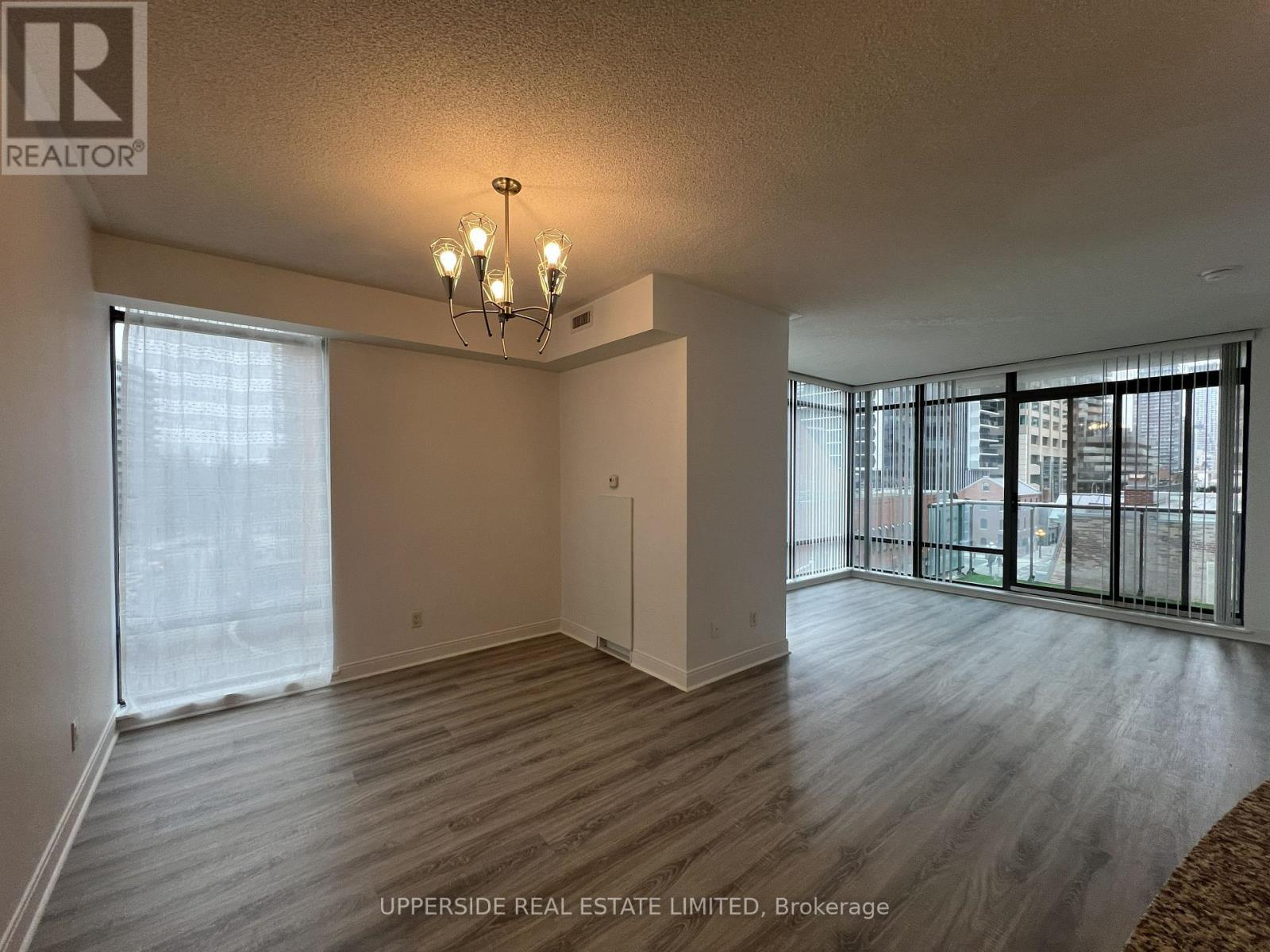 502 - 18 Yorkville Avenue, Toronto, ON - Indoor Photo Showing Other Room