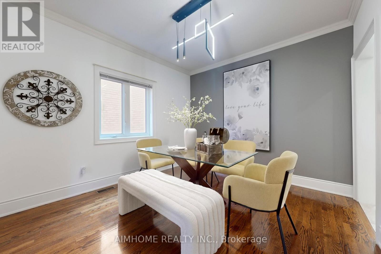 812 Foxcroft Boulevard, Newmarket, ON - Indoor Photo Showing Dining Room