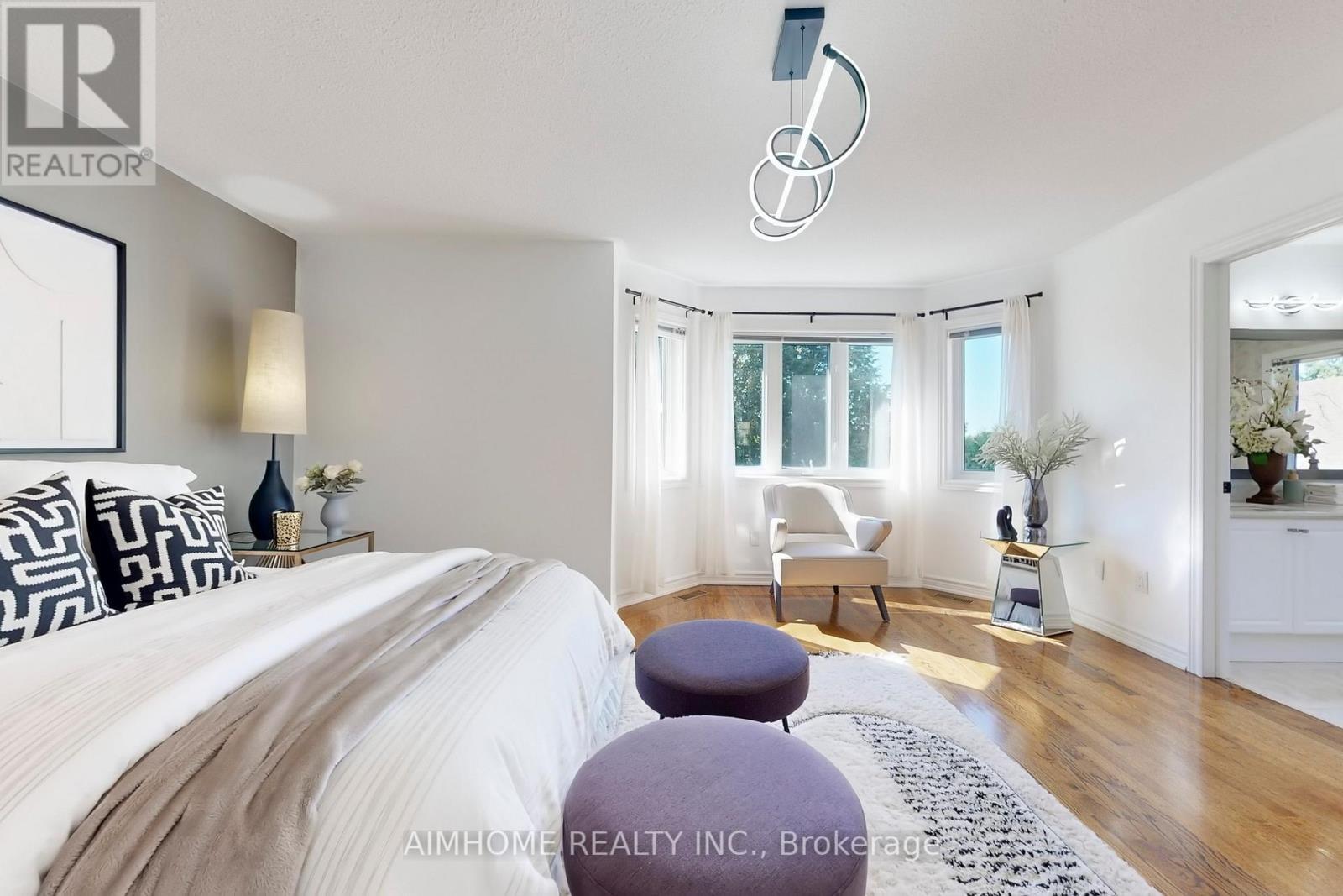 812 Foxcroft Boulevard, Newmarket, ON - Indoor Photo Showing Bedroom