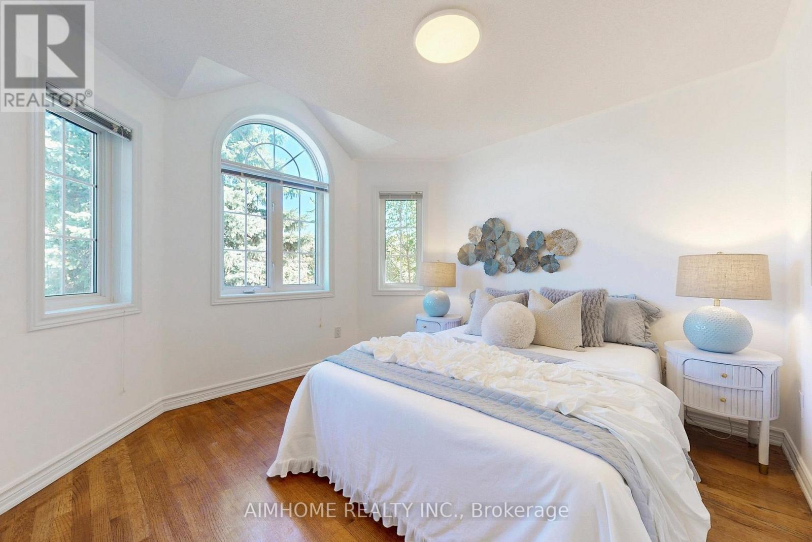 812 Foxcroft Boulevard, Newmarket, ON - Indoor Photo Showing Bedroom