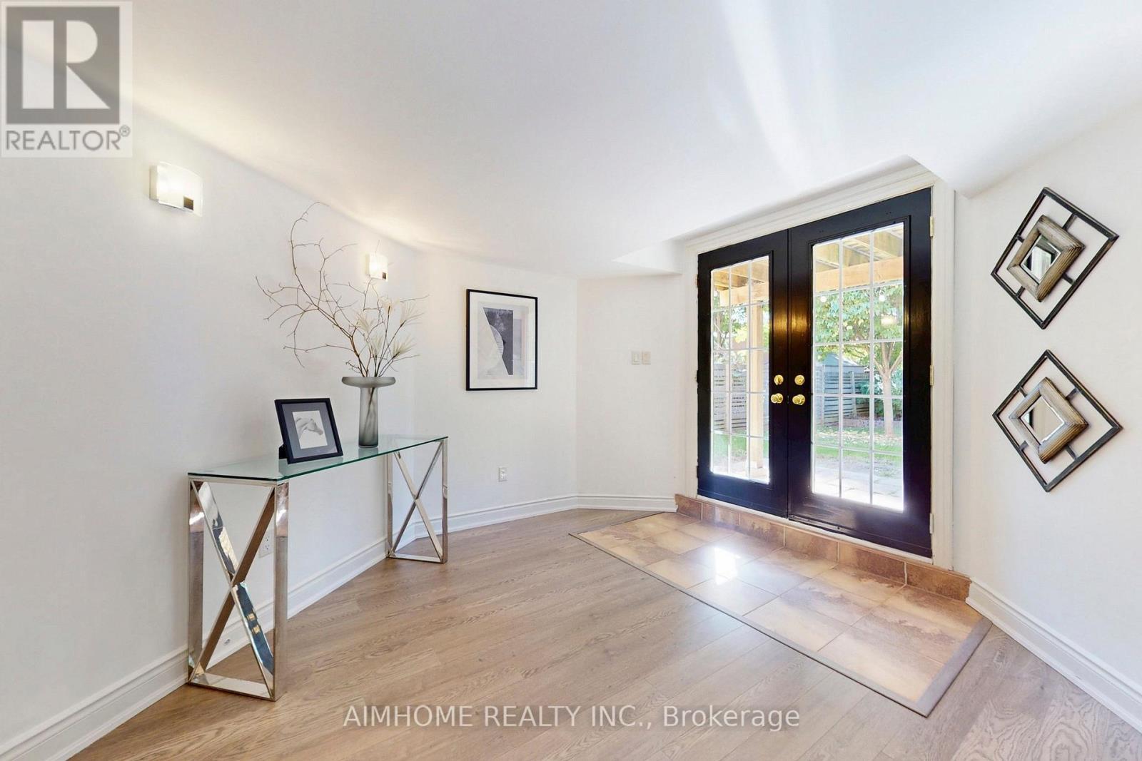 812 Foxcroft Boulevard, Newmarket, ON - Indoor Photo Showing Other Room