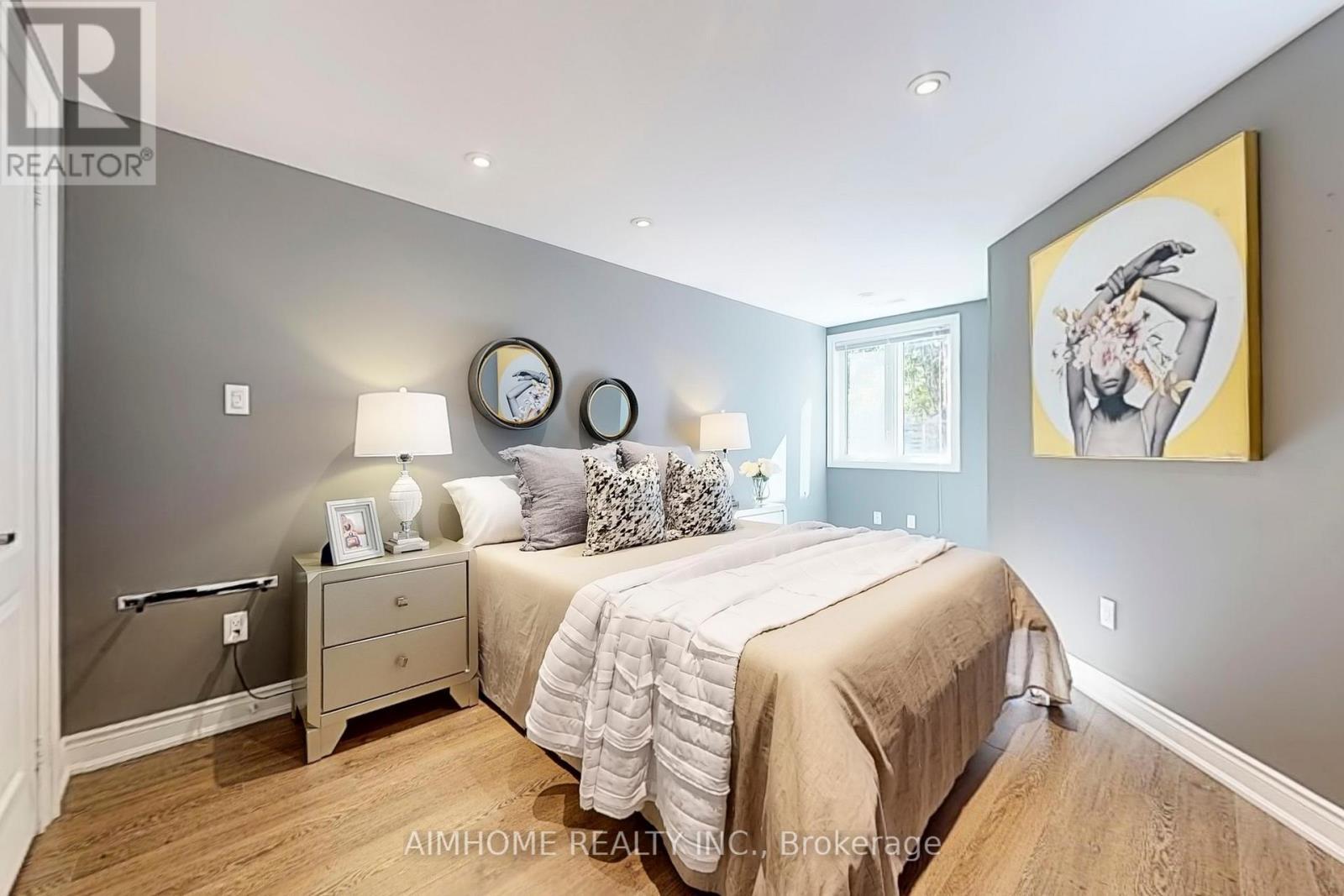 812 Foxcroft Boulevard, Newmarket, ON - Indoor Photo Showing Bedroom