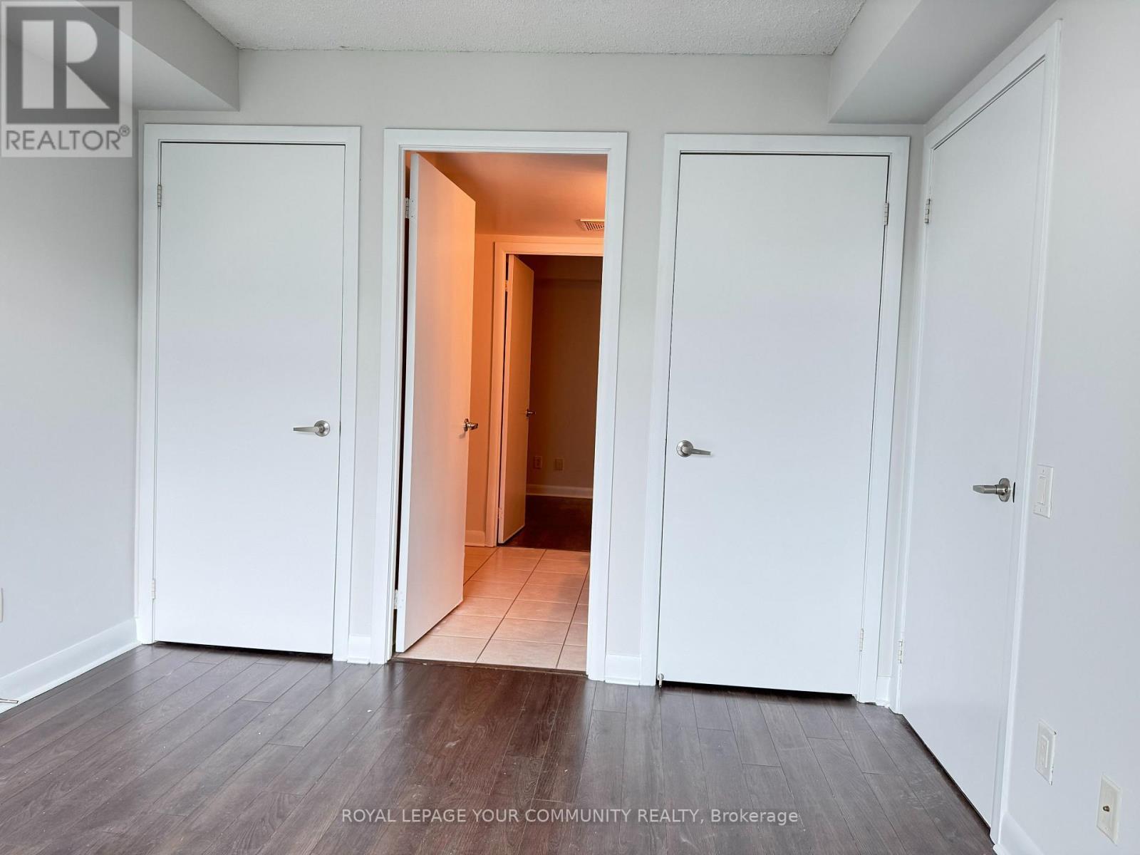 740 - 525 Wilson Avenue, Toronto, ON - Indoor Photo Showing Other Room