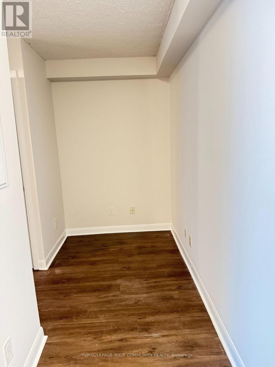 740 - 525 Wilson Avenue, Toronto, ON - Indoor Photo Showing Other Room