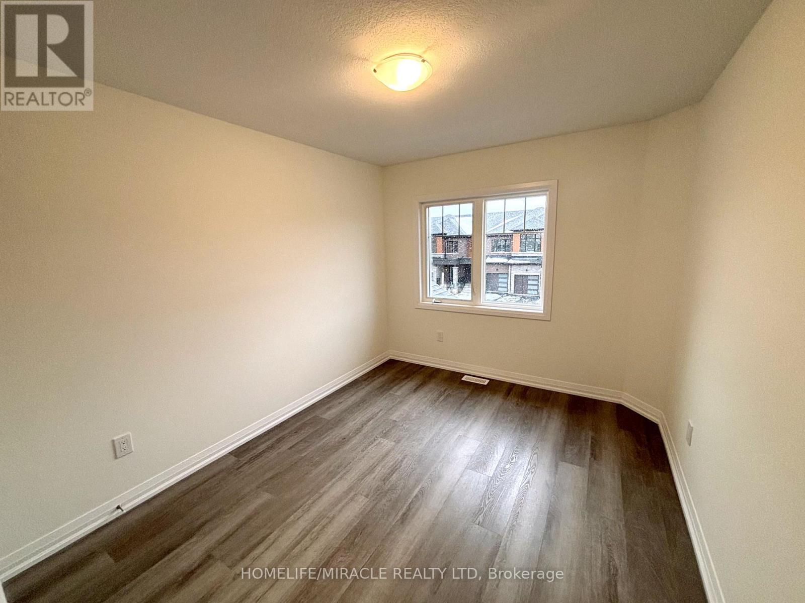 91 Marche Drive, Haldimand, ON - Indoor Photo Showing Other Room