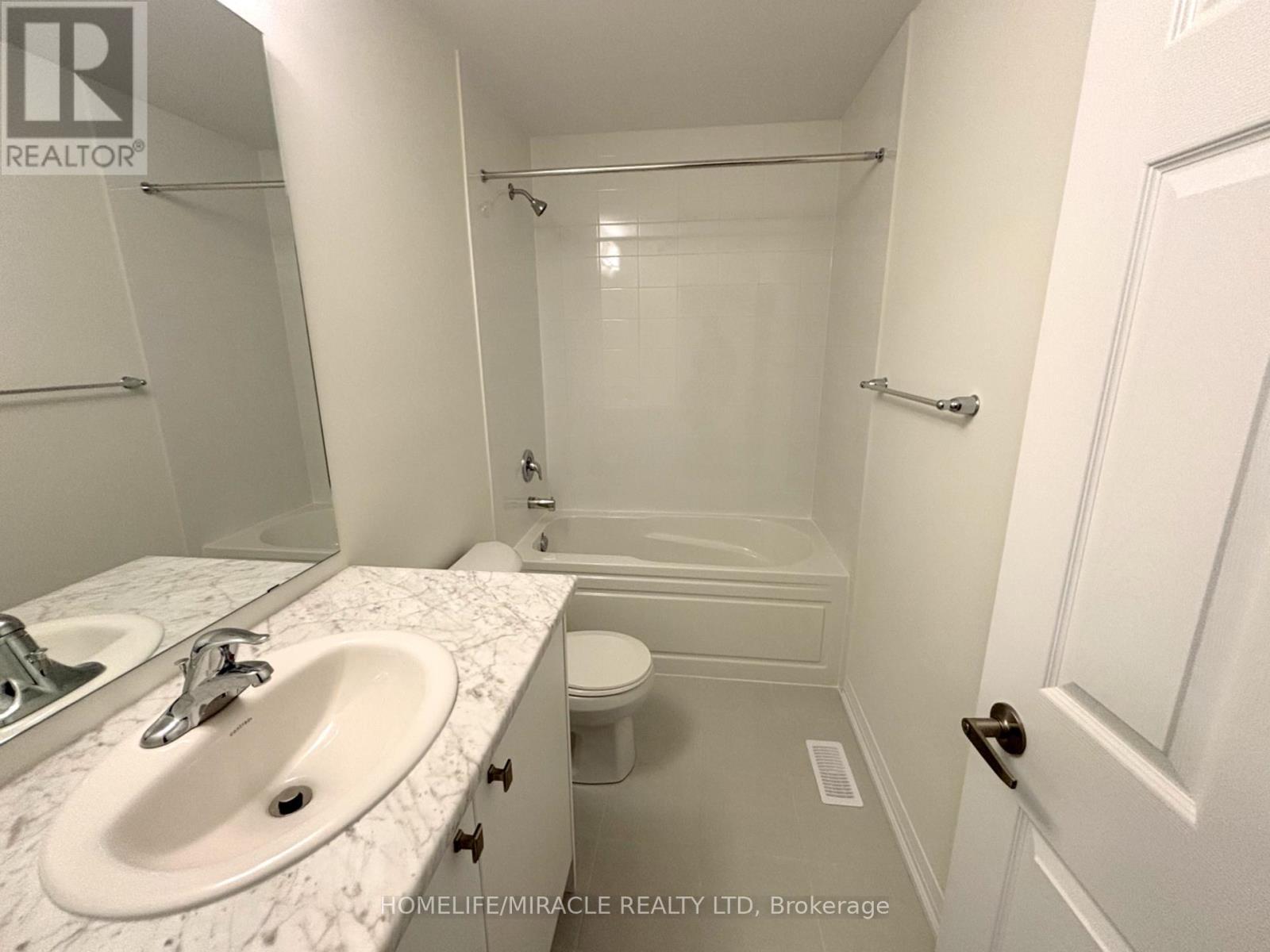 91 Marche Drive, Haldimand, ON - Indoor Photo Showing Bathroom
