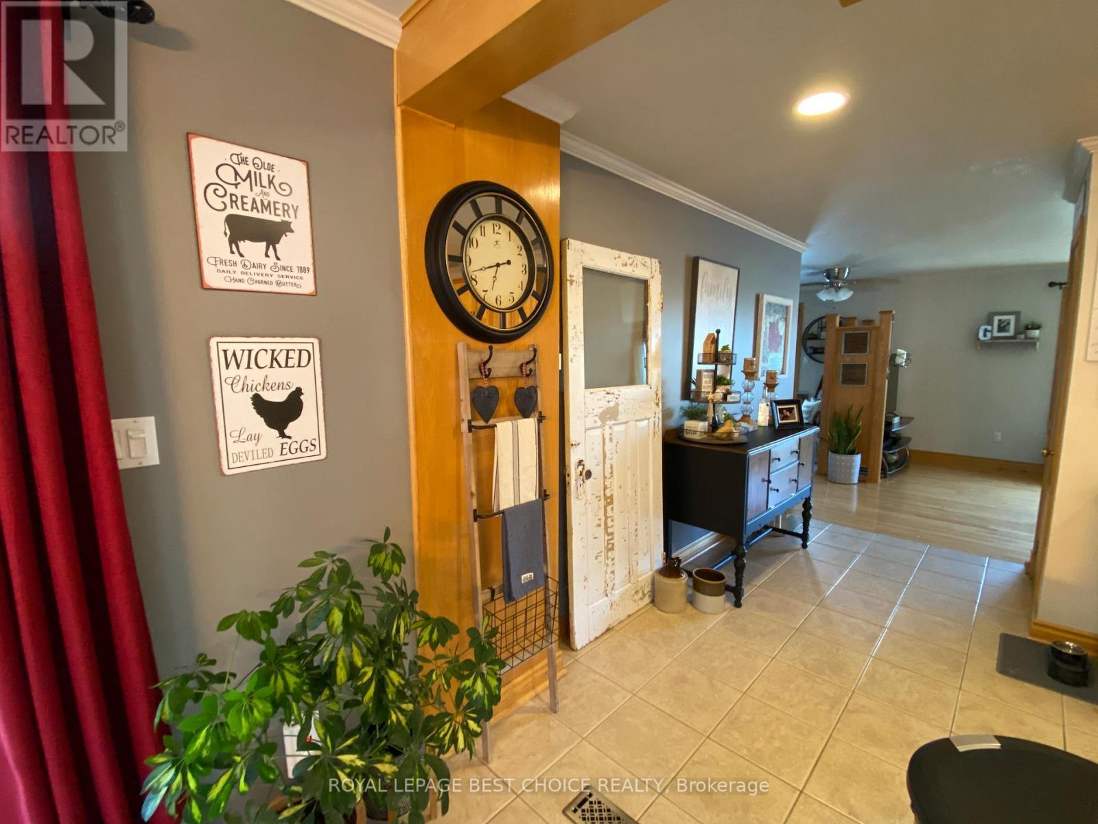 140 Caroline Court, Temiskaming Shores (New Liskeard), ON - Indoor Photo Showing Other Room
