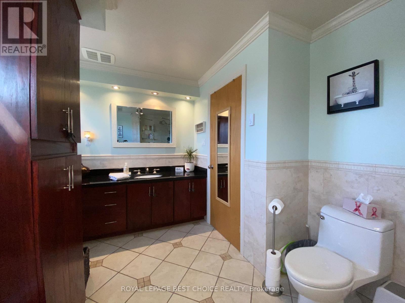 140 Caroline Court, Temiskaming Shores (New Liskeard), ON - Indoor Photo Showing Bathroom